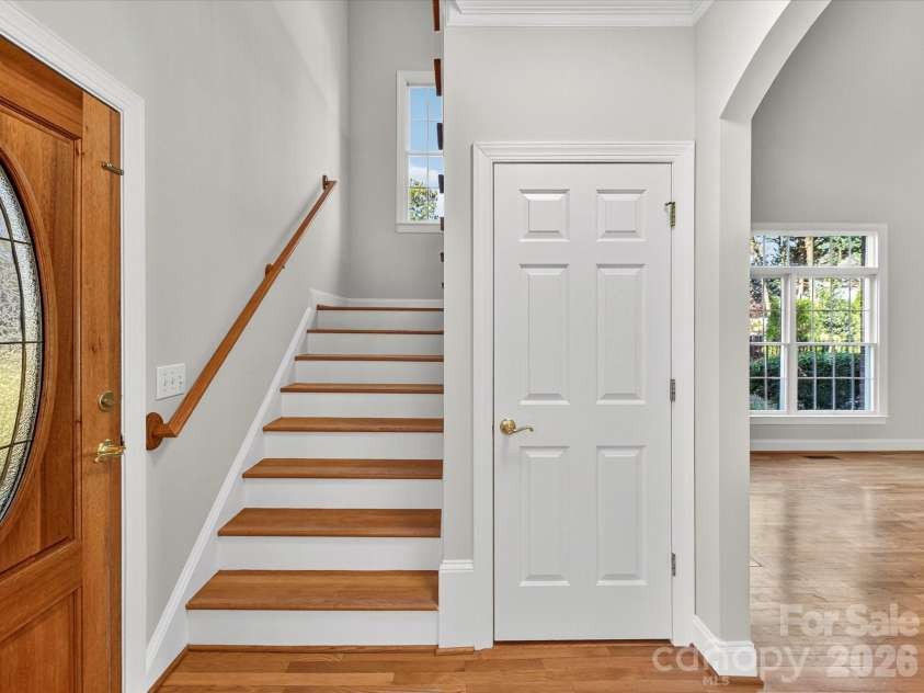21410 Pinecrest Place, Cornelius, NC 28031.  MLS# CAR4321190, YatesRealty ID 25279. 