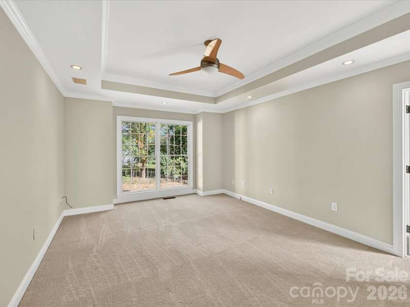 21410 Pinecrest Place, Cornelius, NC 28031.  MLS# CAR4321190, YatesRealty ID 25279. 