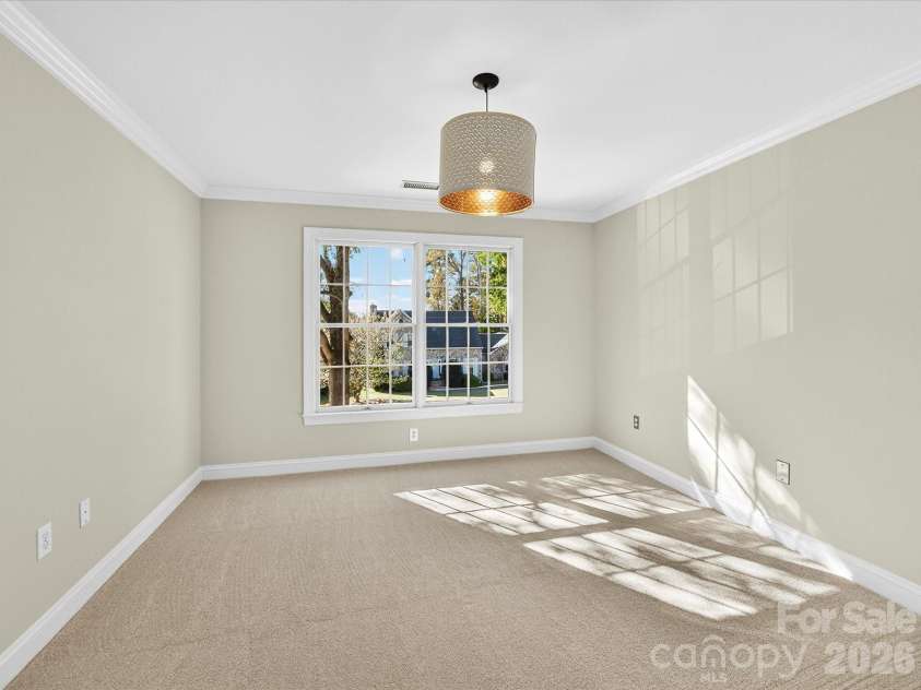 21410 Pinecrest Place, Cornelius, NC 28031.  MLS# CAR4321190, YatesRealty ID 25279. 