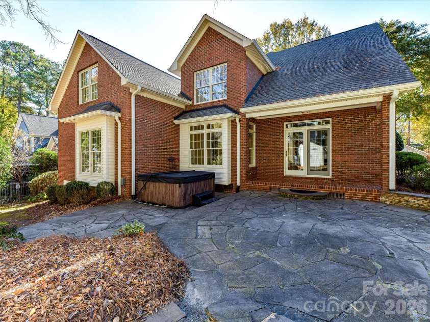 21410 Pinecrest Place, Cornelius, NC 28031.  MLS# CAR4321190, YatesRealty ID 25279. 