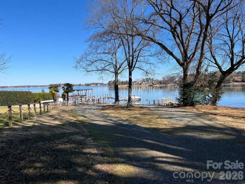 21410 Pinecrest Place, Cornelius, NC 28031.  MLS# CAR4321190, YatesRealty ID 25279. 