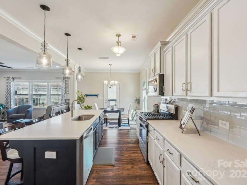 1426 Whitman Court, York, SC 29745.  MLS# CAR4227573, YatesRealty ID 2528. 