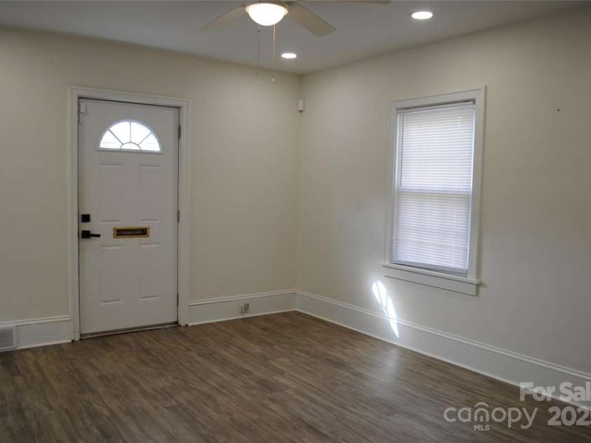 636 Statesville Boulevard, Salisbury, NC 28144.  MLS# CAR4307240, YatesRealty ID 2528. 