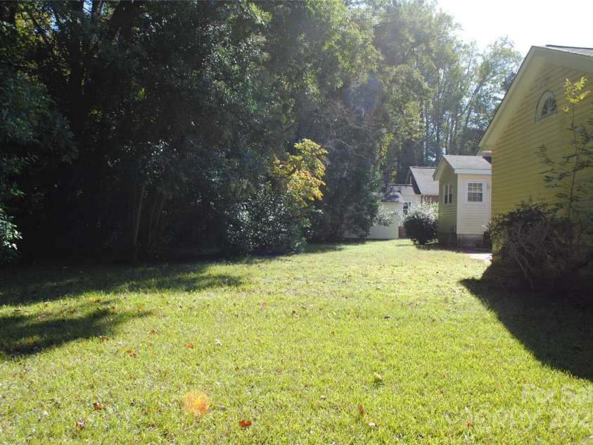 636 Statesville Boulevard, Salisbury, NC 28144.  MLS# CAR4307240, YatesRealty ID 2528. 