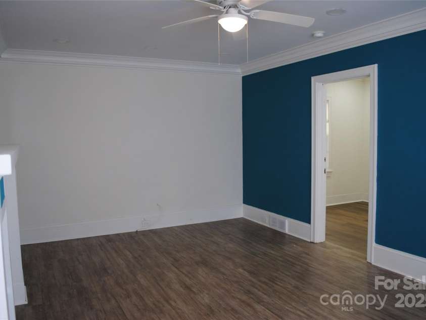 636 Statesville Boulevard, Salisbury, NC 28144.  MLS# CAR4307240, YatesRealty ID 2528. 