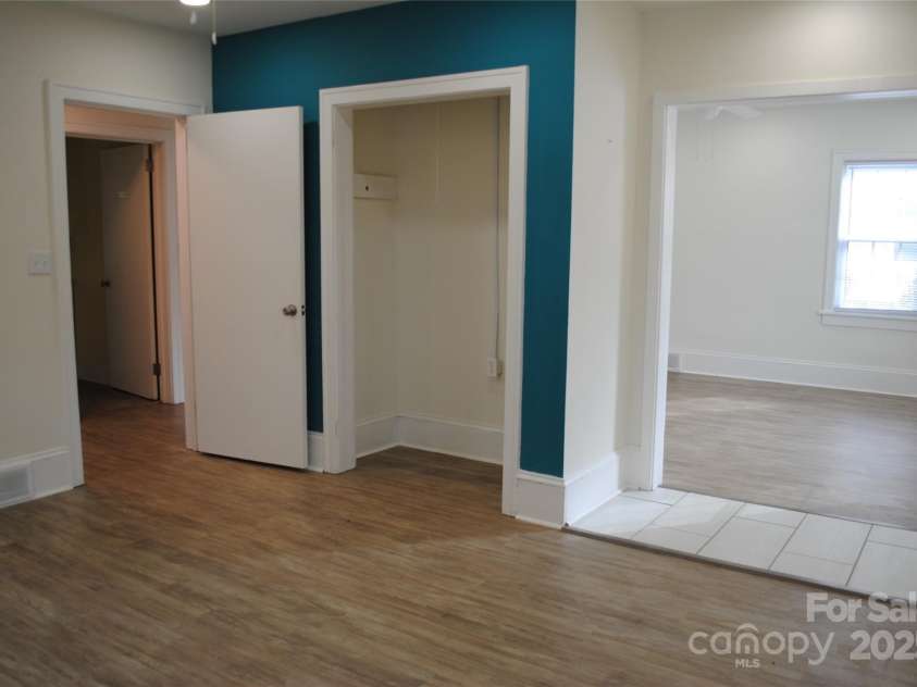 636 Statesville Boulevard, Salisbury, NC 28144.  MLS# CAR4307240, YatesRealty ID 2528. 