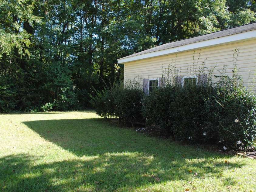 636 Statesville Boulevard, Salisbury, NC 28144.  MLS# CAR4307240, YatesRealty ID 2528. 