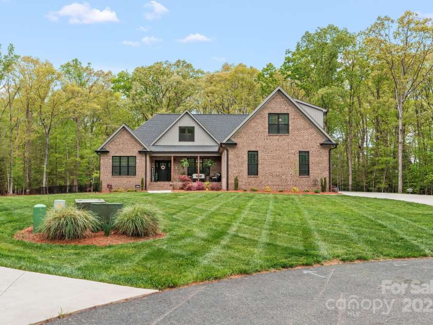 1231 Scout Road, Lexington, NC 27292.  MLS# CAR4267738, YatesRealty ID 25280. 