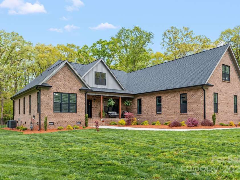 1231 Scout Road, Lexington, NC 27292.  MLS# CAR4267738, YatesRealty ID 25280. 