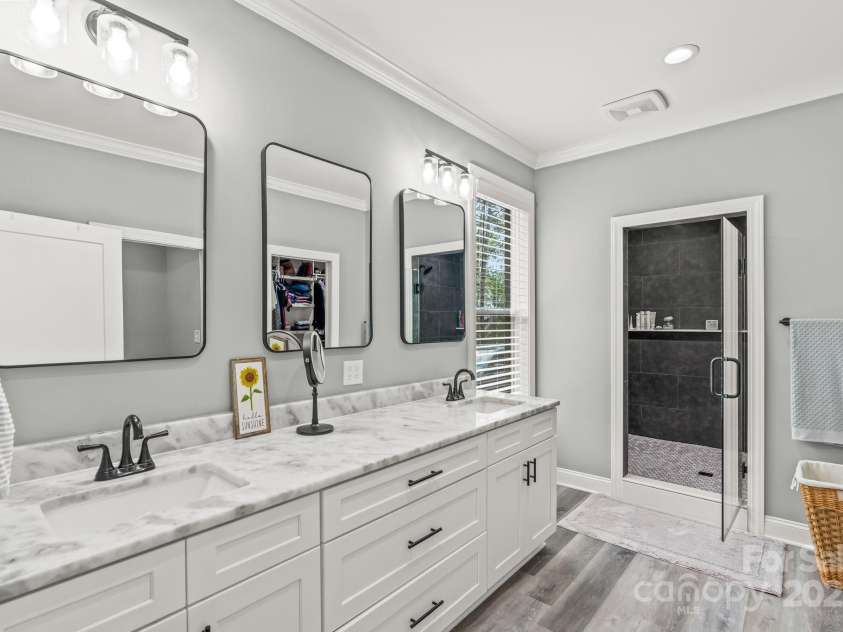 1231 Scout Road, Lexington, NC 27292.  MLS# CAR4267738, YatesRealty ID 25280. 