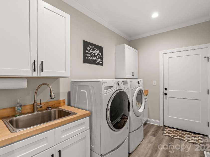 1231 Scout Road, Lexington, NC 27292.  MLS# CAR4267738, YatesRealty ID 25280. 