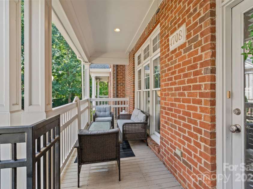 4708 Hill View Drive, Charlotte, NC 28210.  MLS# CAR4275753, YatesRealty ID 25284. 