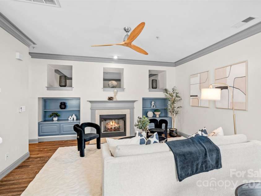 4708 Hill View Drive, Charlotte, NC 28210.  MLS# CAR4275753, YatesRealty ID 25284. 