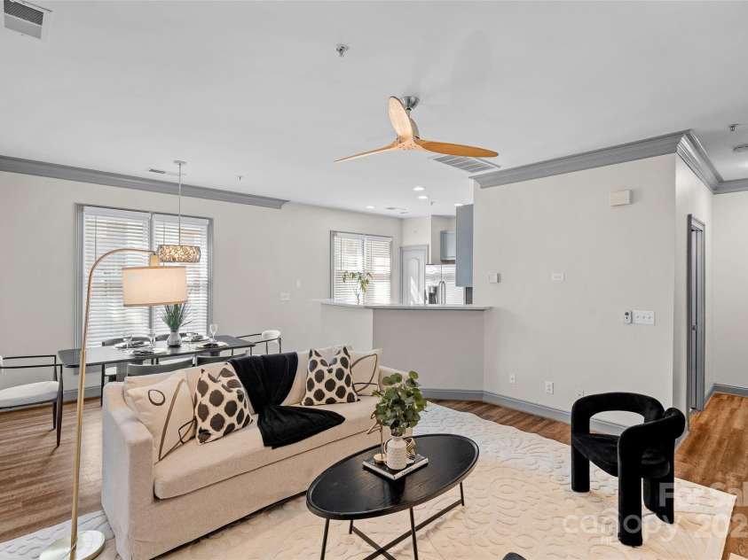 4708 Hill View Drive, Charlotte, NC 28210.  MLS# CAR4275753, YatesRealty ID 25284. 