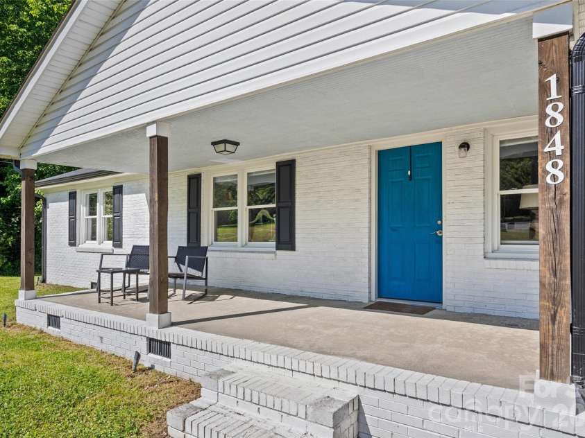 1848 Smiths Circle, Rock Hill, SC 29730.  MLS# CAR4380330, YatesRealty ID 25285. 