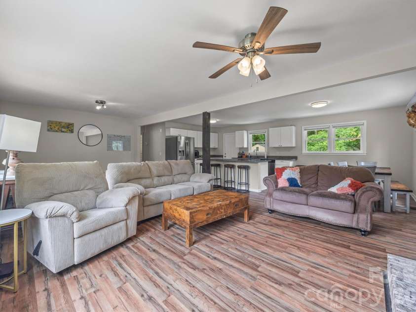 1848 Smiths Circle, Rock Hill, SC 29730.  MLS# CAR4380330, YatesRealty ID 25285. 