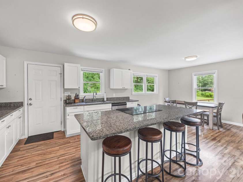 1848 Smiths Circle, Rock Hill, SC 29730.  MLS# CAR4380330, YatesRealty ID 25285. 
