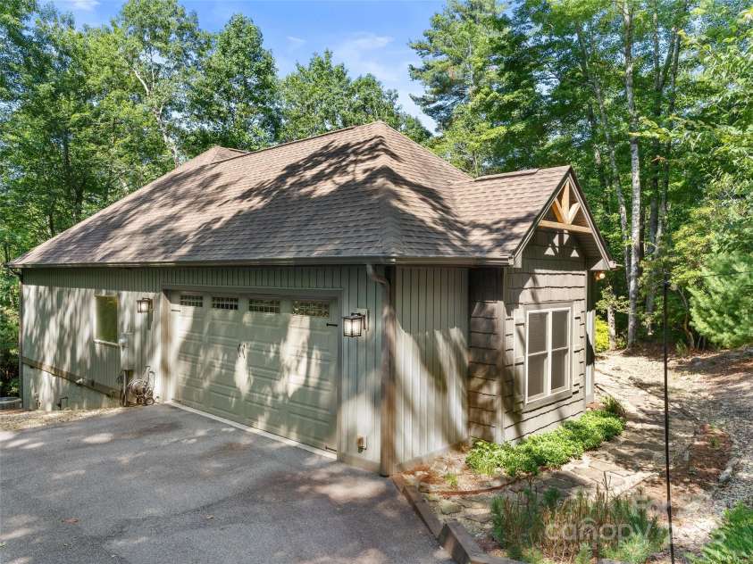 3094 Connestee Trail, Brevard, NC 28712.  MLS# CAR4275907, YatesRealty ID 25286. 