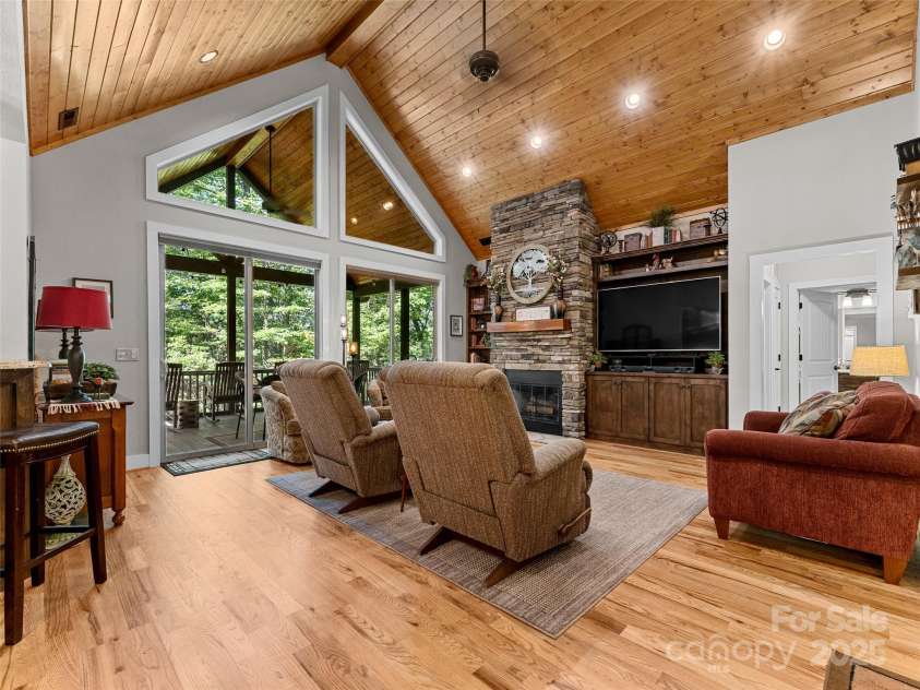 3094 Connestee Trail, Brevard, NC 28712.  MLS# CAR4275907, YatesRealty ID 25286. 