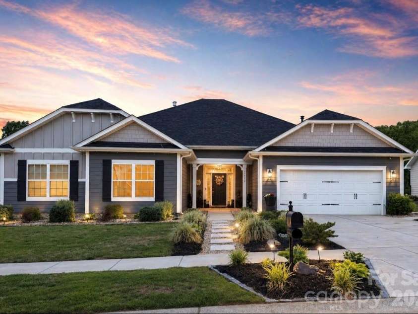 11756 Glenwood Drive, Locust, NC 28097.  MLS# CAR4375781, YatesRealty ID 25289. 