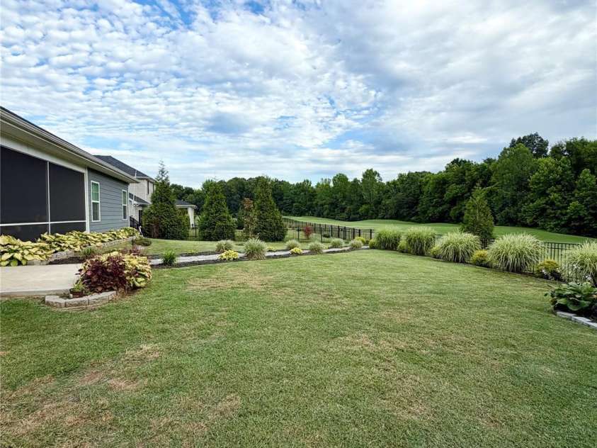 11756 Glenwood Drive, Locust, NC 28097.  MLS# CAR4375781, YatesRealty ID 25289. 