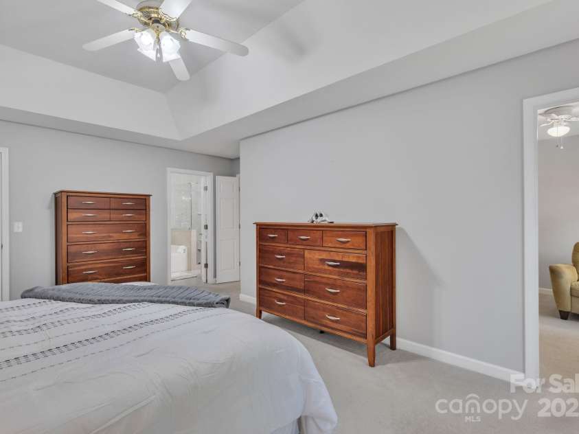 5024 Ardenwoods Drive, Charlotte, NC 28215.  MLS# CAR4278121, YatesRealty ID 25289. Primary Bedroom with Access to Nursery Door (on right)
