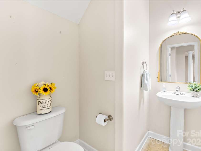 107 Dove Meadow Lane, Statesville, NC 28625.  MLS# CAR4333488, YatesRealty ID 2529. 