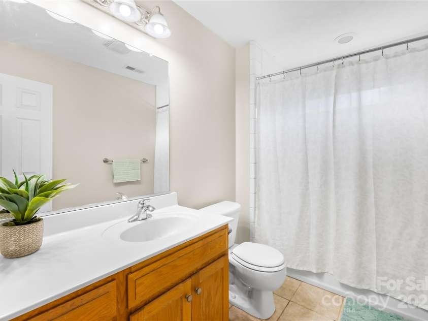 107 Dove Meadow Lane, Statesville, NC 28625.  MLS# CAR4333488, YatesRealty ID 2529. 