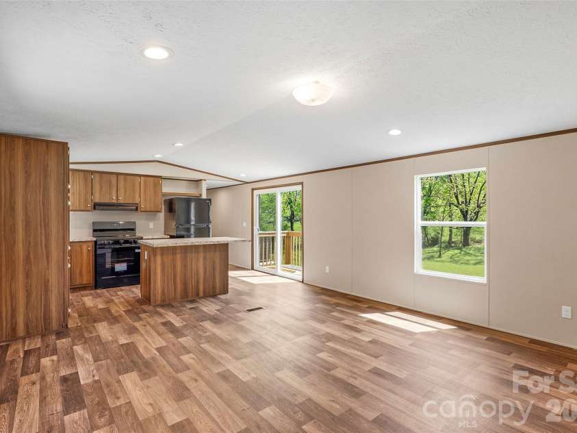 265 Curtis Creek Road, Candler, NC 28715.  MLS# CAR4373081, YatesRealty ID 25291. 