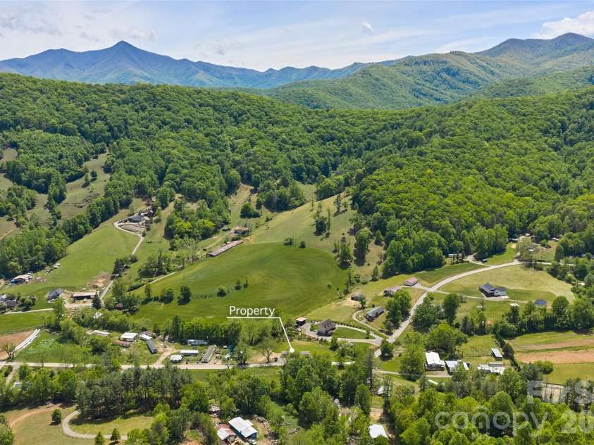 265 Curtis Creek Road, Candler, NC 28715.  MLS# CAR4373081, YatesRealty ID 25291. 