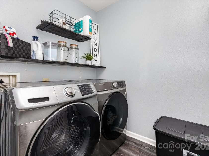 3542 Crowders View Drive, Gastonia, NC 28052.  MLS# CAR4279778, YatesRealty ID 25291. 