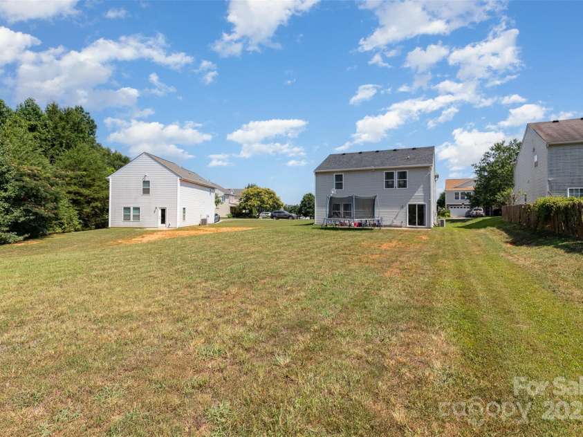 3542 Crowders View Drive, Gastonia, NC 28052.  MLS# CAR4279778, YatesRealty ID 25291. 