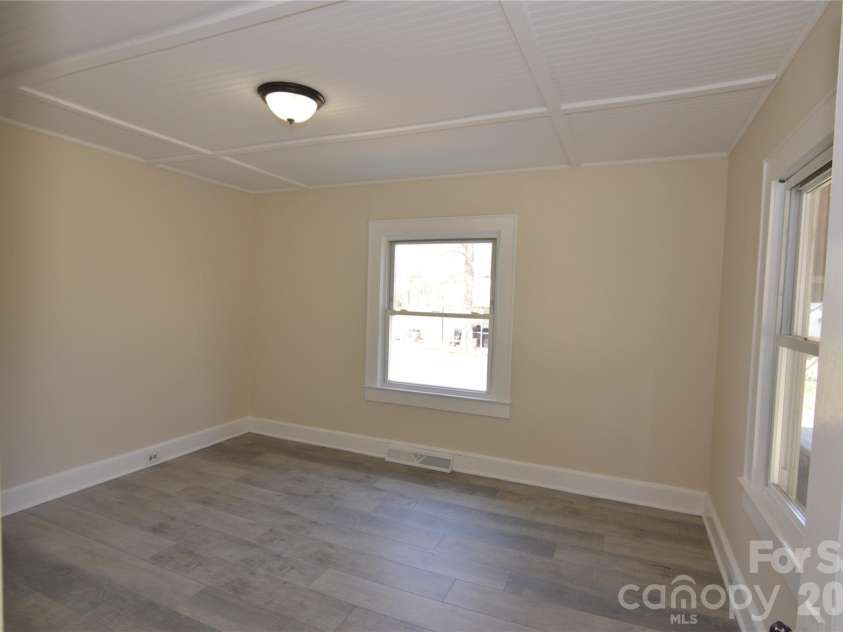 500 Gann Street, Lowell, NC 28098.  MLS# CAR4354875, YatesRealty ID 25294. 