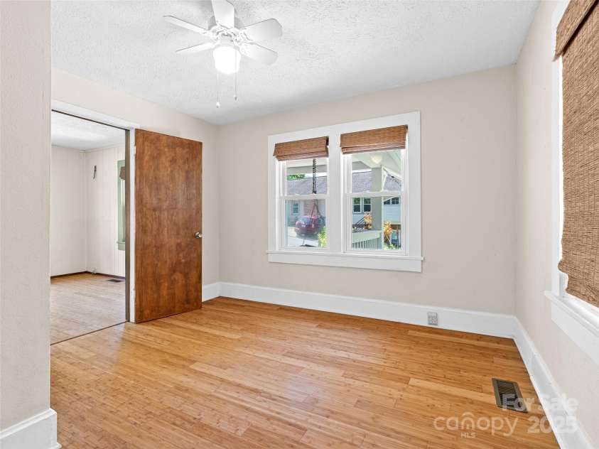 83 5th Avenue, Asheville, NC 28806.  MLS# CAR4275954, YatesRealty ID 25294. Bedroom 1