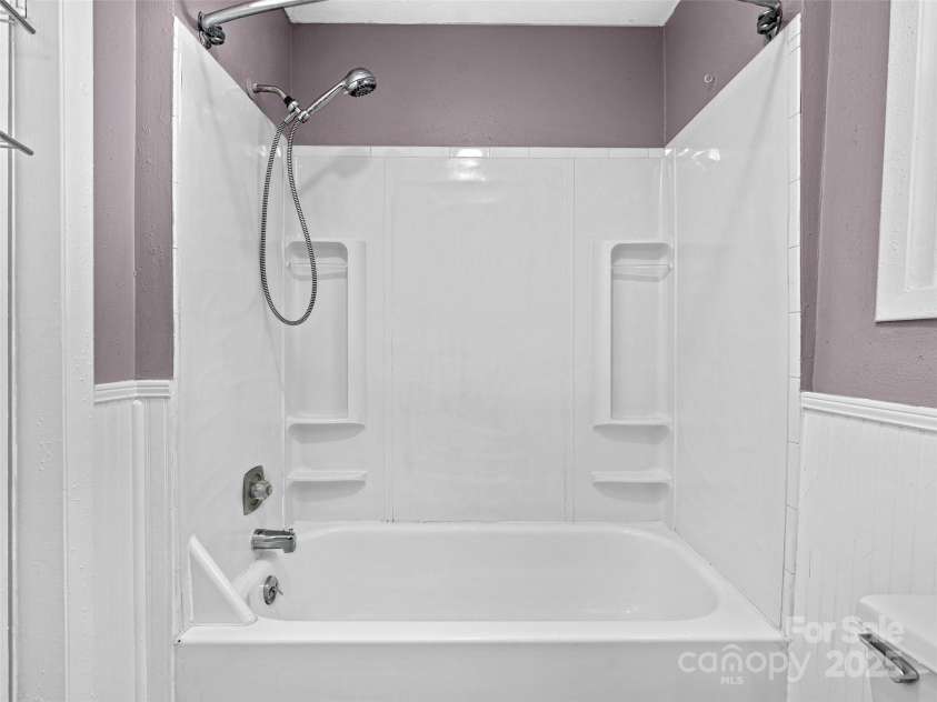 83 5th Avenue, Asheville, NC 28806.  MLS# CAR4275954, YatesRealty ID 25294. Shower in bathroom