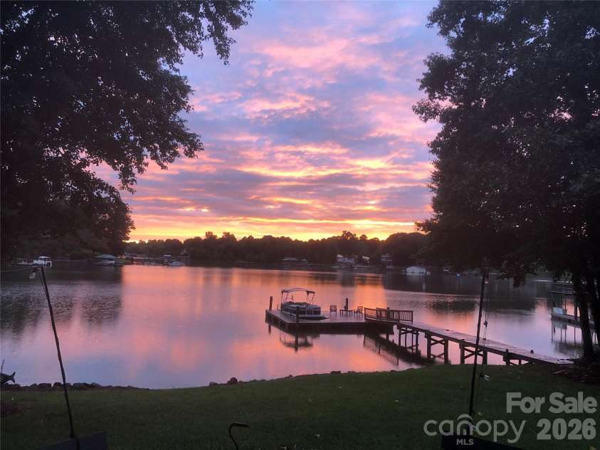 122 Lily Pad Loop, Troutman, NC 28166.  MLS# CAR4332898, YatesRealty ID 25295. 