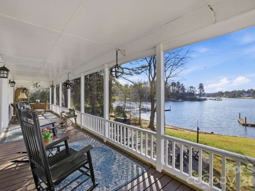 122 Lily Pad Loop, Troutman, NC 28166.  MLS# CAR4332898, YatesRealty ID 25295. 