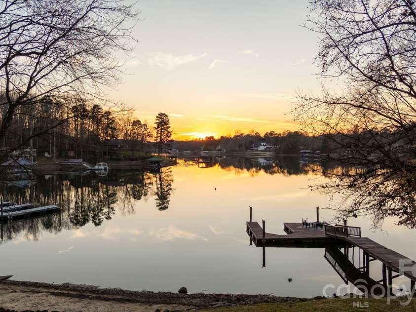 122 Lily Pad Loop, Troutman, NC 28166.  MLS# CAR4332898, YatesRealty ID 25295. 