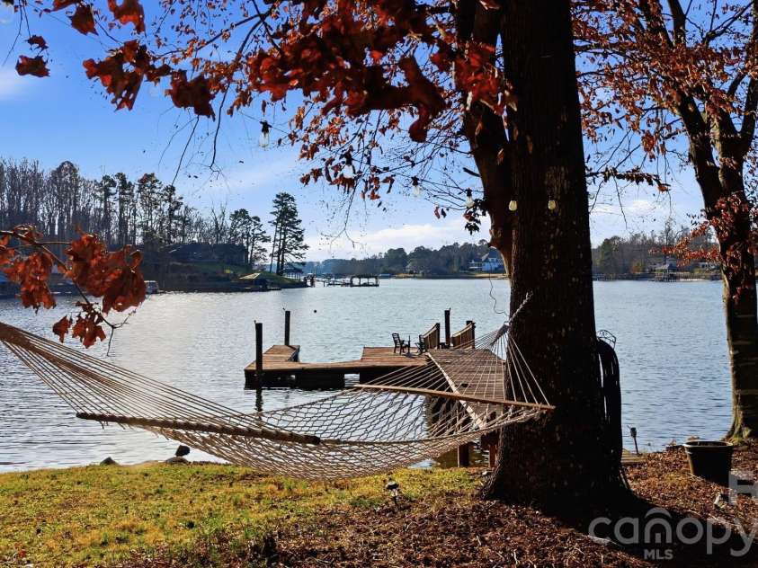 122 Lily Pad Loop, Troutman, NC 28166.  MLS# CAR4332898, YatesRealty ID 25295. 