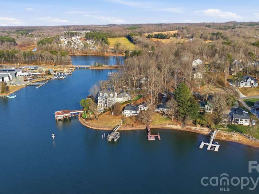 122 Lily Pad Loop, Troutman, NC 28166.  MLS# CAR4332898, YatesRealty ID 25295. 