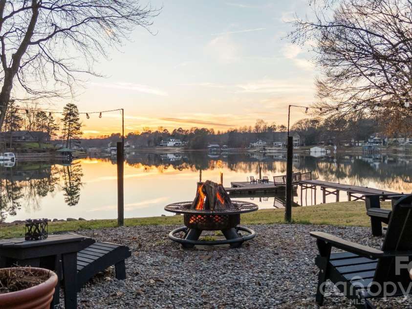 122 Lily Pad Loop, Troutman, NC 28166.  MLS# CAR4332898, YatesRealty ID 25295. 