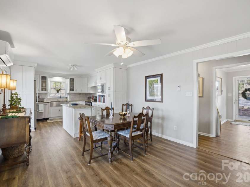 122 Lily Pad Loop, Troutman, NC 28166.  MLS# CAR4332898, YatesRealty ID 25295. 
