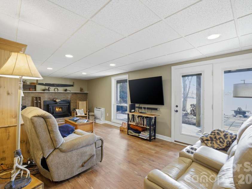 122 Lily Pad Loop, Troutman, NC 28166.  MLS# CAR4332898, YatesRealty ID 25295. 