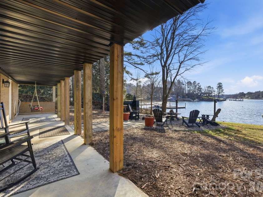 122 Lily Pad Loop, Troutman, NC 28166.  MLS# CAR4332898, YatesRealty ID 25295. 