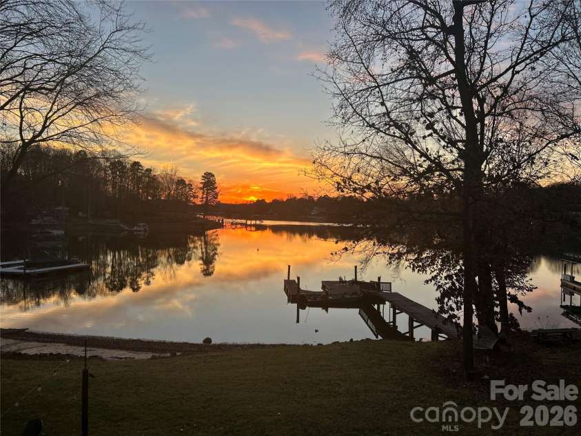 122 Lily Pad Loop, Troutman, NC 28166.  MLS# CAR4332898, YatesRealty ID 25295. 