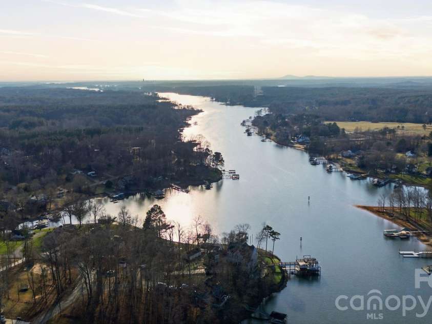 122 Lily Pad Loop, Troutman, NC 28166.  MLS# CAR4332898, YatesRealty ID 25295. 