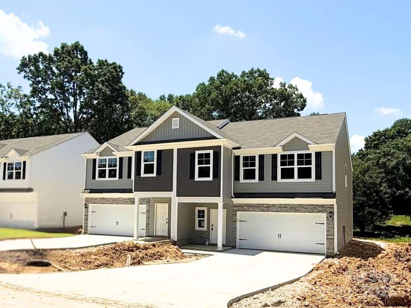 12518 Susanna Drive, Charlotte, NC 28214.  MLS# CAR4276818, YatesRealty ID 25295. 