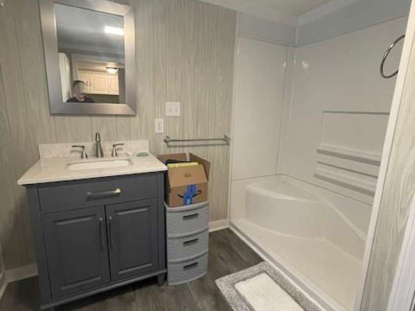 15 Rose Street, York, SC 29745.  MLS# CAR4266474, YatesRealty ID 25296. Bathroom