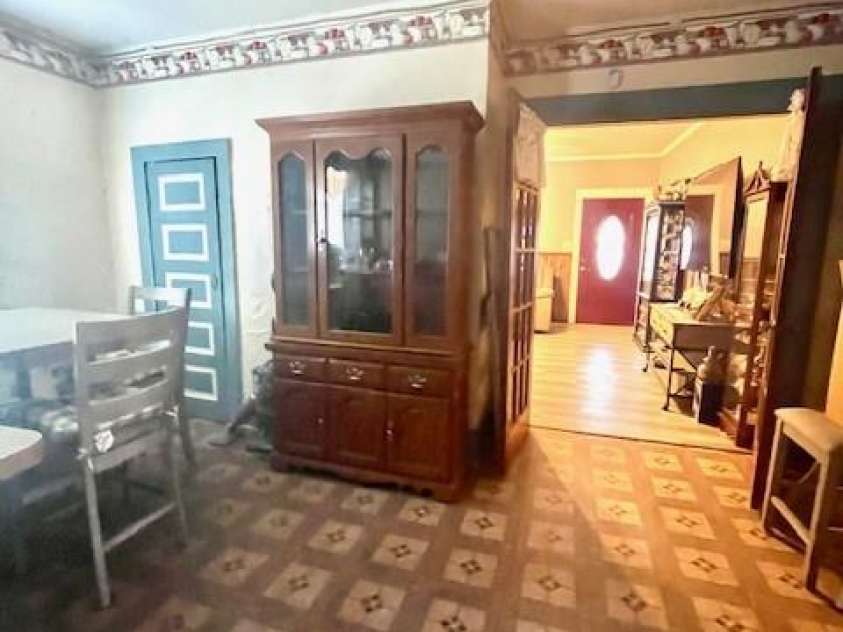 15 Rose Street, York, SC 29745.  MLS# CAR4266474, YatesRealty ID 25296. Eat in Kitchen Area