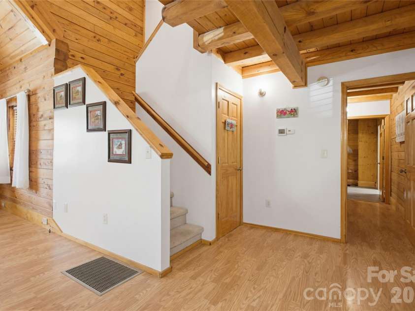 451 Rustic Ridge Drive, Canton, NC 28716.  MLS# CAR4384087, YatesRealty ID 25297. 